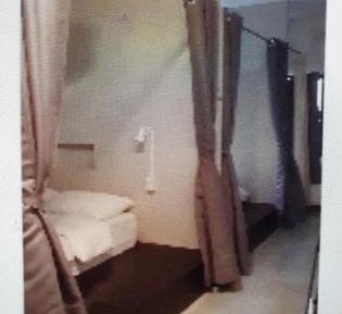 8-Bed Mixed Dormitory Room