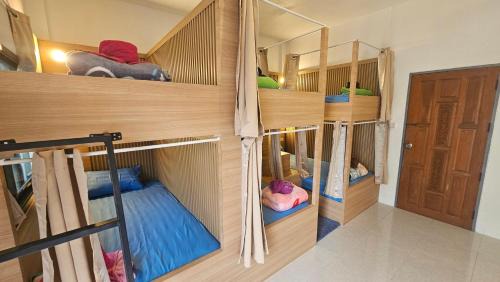 Bed in 6-Bed Mixed Dormitory Room