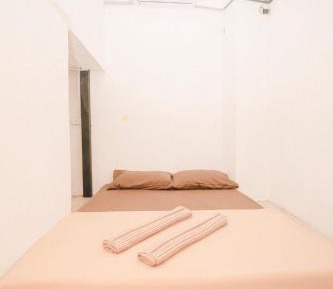 Standard Double Room with Shared Bathroom