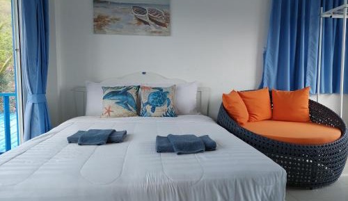 Single Room with Mountain View