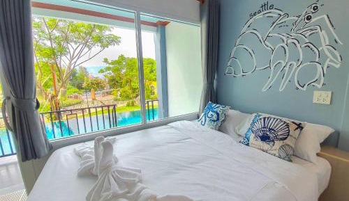 Twin Room with Pool View