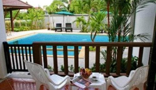 Deluxe Poolside Double or Twin Room