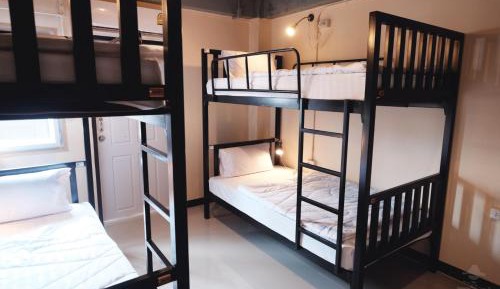 Bed in 4-Bed Mixed Dormitory Room