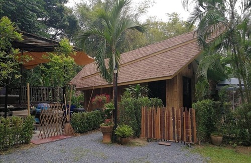 Khanong Phra Hotel | Brookhouse at Khaoyai