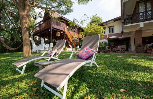 Phu Khao Thong Hotel | Phuttal Residence
