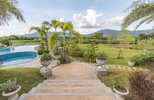 Khlong Muang Hotel | Chateau de Prim Khao Yai