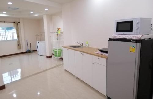 Ban Pong Apartment | Kim​ banpong