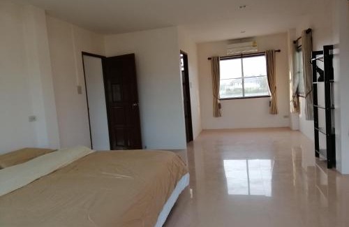 Ban Pong Apartment | Kim​ banpong