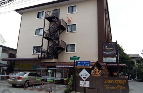 Chang Phueak Hotel | Varada Place