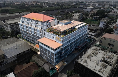 Bang Khae Nuea Hotel | Penyos Service Apartment