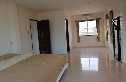 Ban Pong Apartment | Kim​ banpong